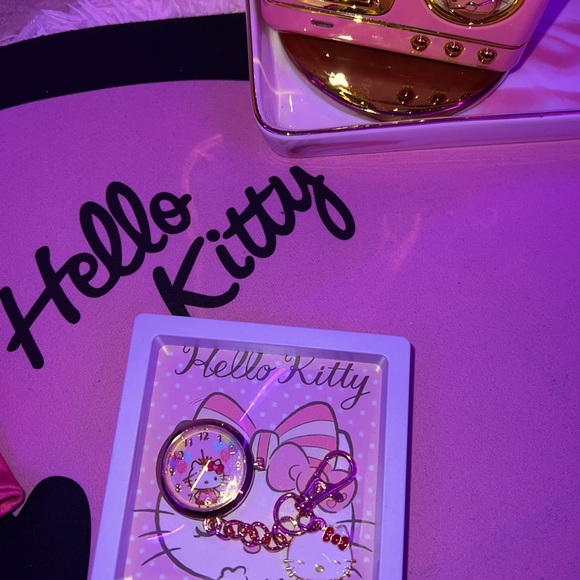 Hello Kitty Clock Keychain (Sanrio) - Picture 5 of 7